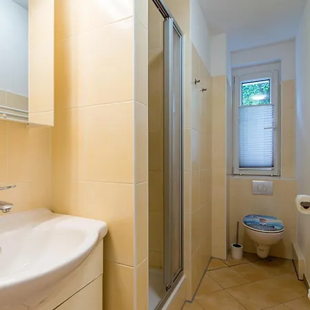 Apartment Handwerker-apartment In 3 Zimmer, 5 Einzelbetten, Optimale Lage Leipzig