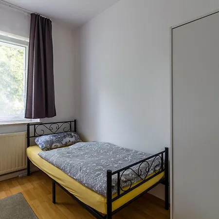 Handwerker-apartment In 3 Zimmer, 5 Einzelbetten, Optimale Lage *