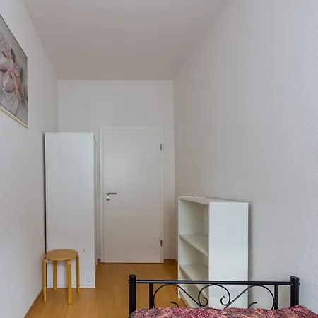 Handwerker-apartment In 3 Zimmer, 5 Einzelbetten, Optimale Lage